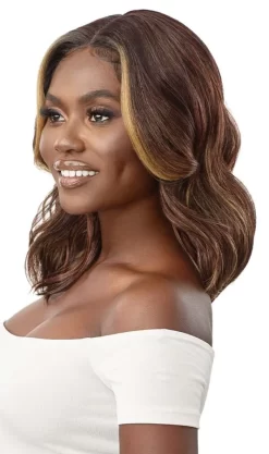 OUTRE Lace Front EVERYWEAR Wig- EVERY21 -Cheap Wig Shop QLEWE Every21 DRFF Chocolate Toffee Left 600x1013 1